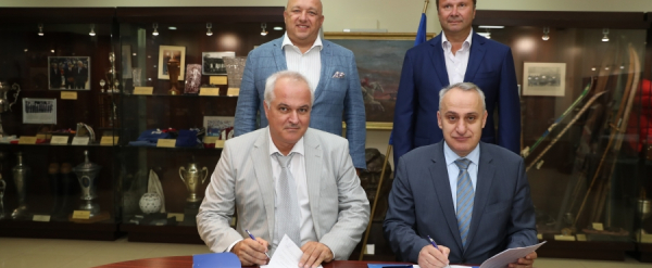 Залата в Русе вече се казва “ОЗК Арена Русе”